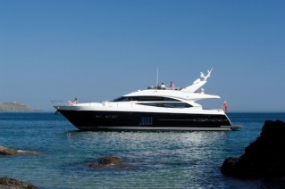 MotorYacht Princess 72 - Image courtesy of Princess Yachts International. jpg